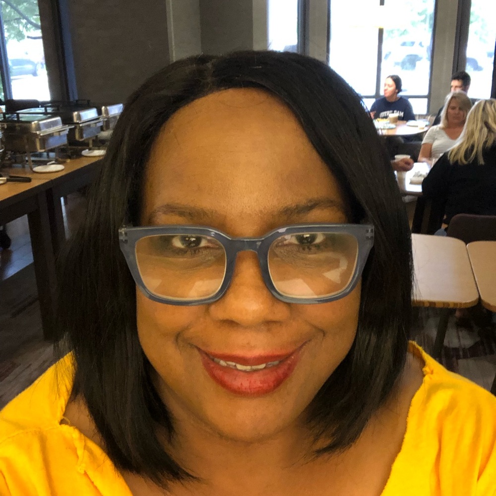 Meet your Posher, Beverly